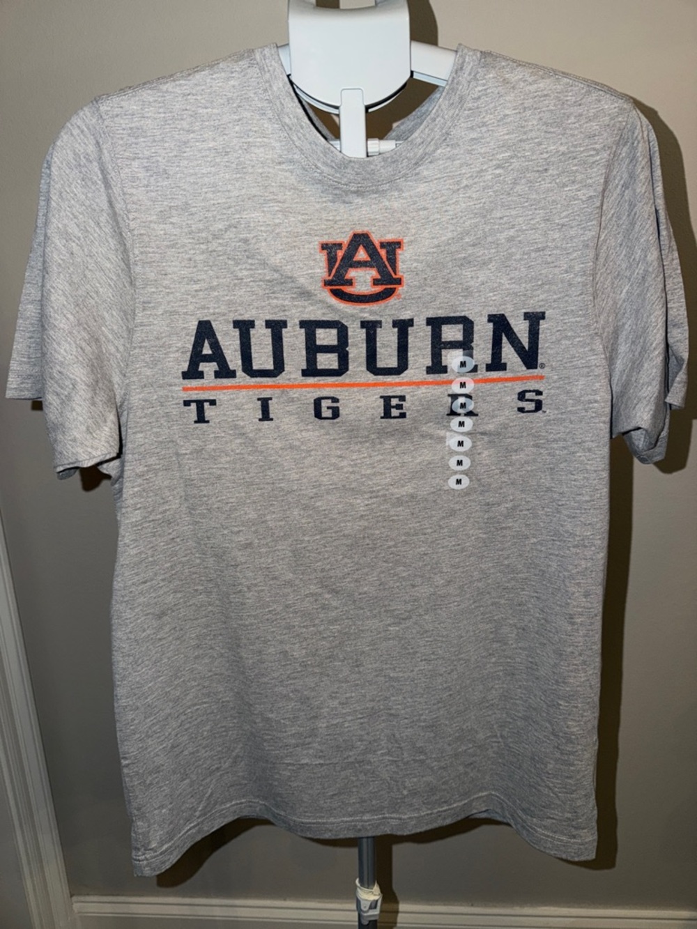 Colosseum Gray Auburn Tigers Short Sleeve Tee with Navy and Orange Logo